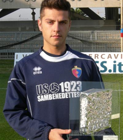 A IVAN D'ANGELO IL PREMIO CALCIOMARCHE 2010 - ALMANACCO D'ARGENTO